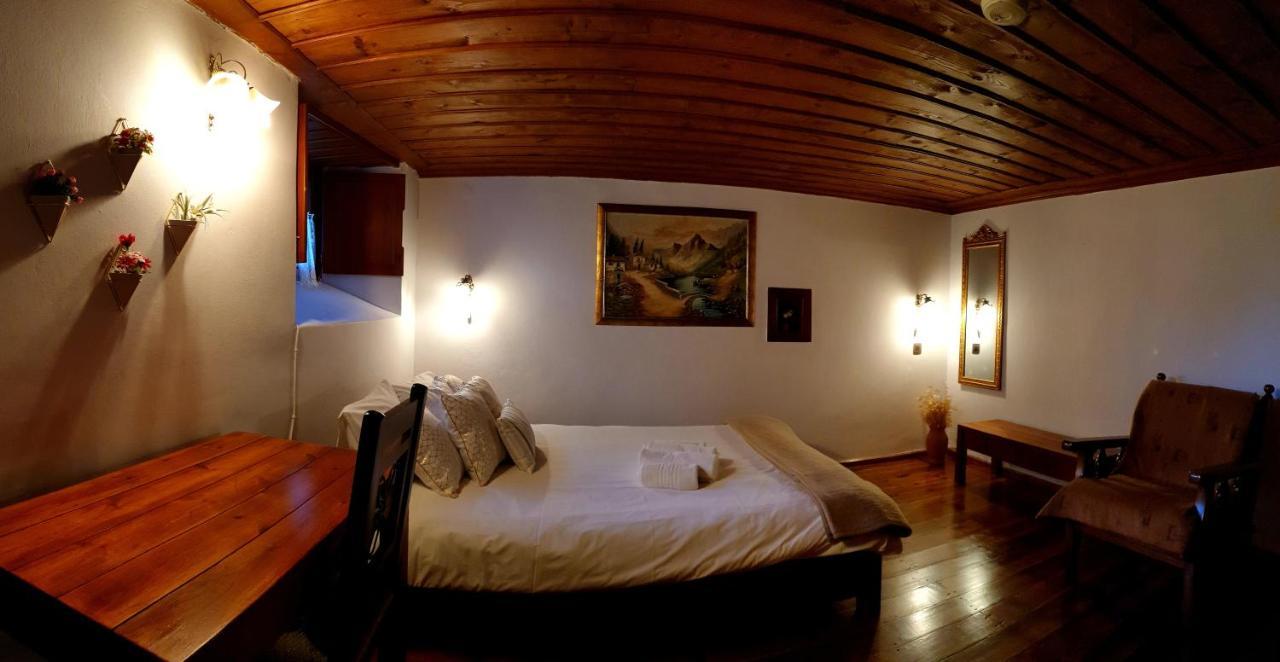Astraka Guesthouse I ปาปิงโก ภายนอก รูปภาพ